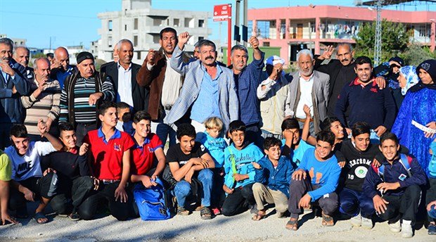 'Ne yollarımız düzgün ne okulumuz ne de parkımız var. Seçimde oy kullanmayacağız, geleni kovacağız'