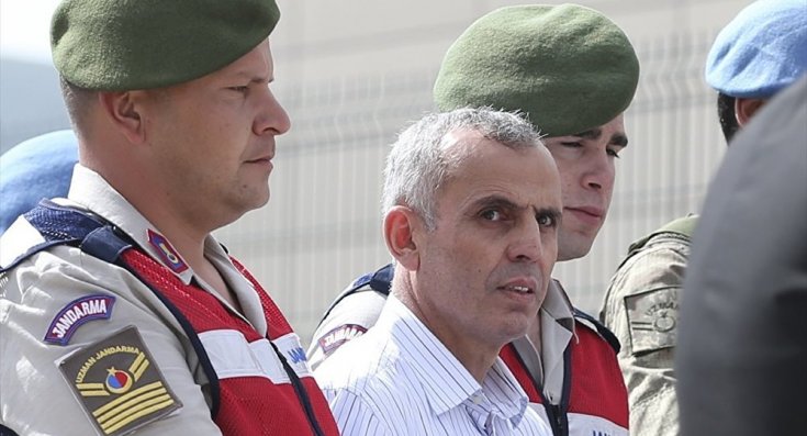 Lahey Büyükelçisi Şaban Dişli'nin darbe sanığı kardeşi Mehmet Dişli görevli albayı tehdit etti: 'Sen bu yaptıklarını unutma' Lahey Büyükelçisi Şaban Dişli'nin darbe sanığı kardeşi Mehmet Dişli görevli albayı tehdit etti: 'Sen bu yaptıklarını unutma'