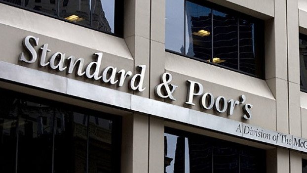 S&P, Türkiye'nin kredi notunu düşürdü