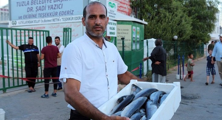 Suriyelilere 20 bin balık dağıtıldı
