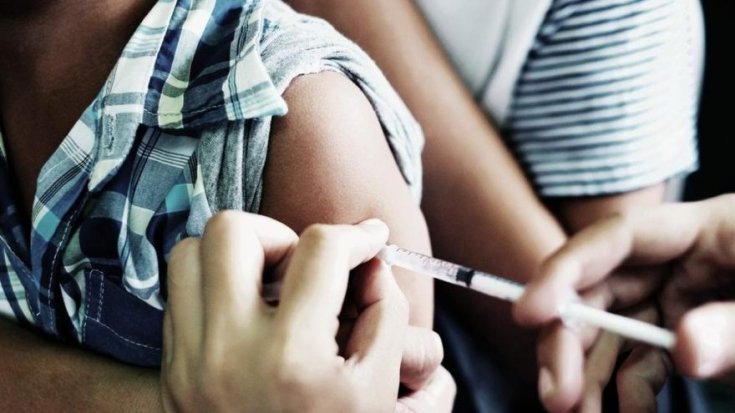 ‘Troller aşı konusunda bilgi kirliliği yaratıyor’