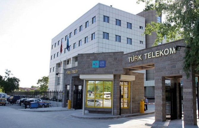 Türk Telekom Yönetim Kurulu'nda 3 istifa