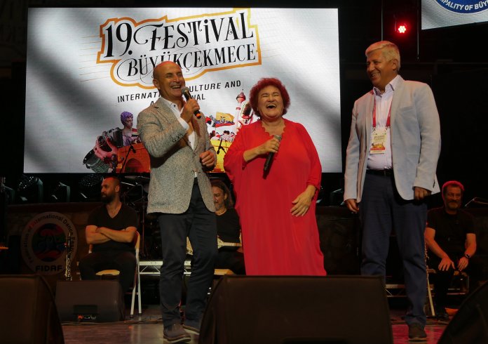 Uluslararası Büyükçekmece Kültür ve Sanat Festivali, Selda Bağcan'ı ağırladı