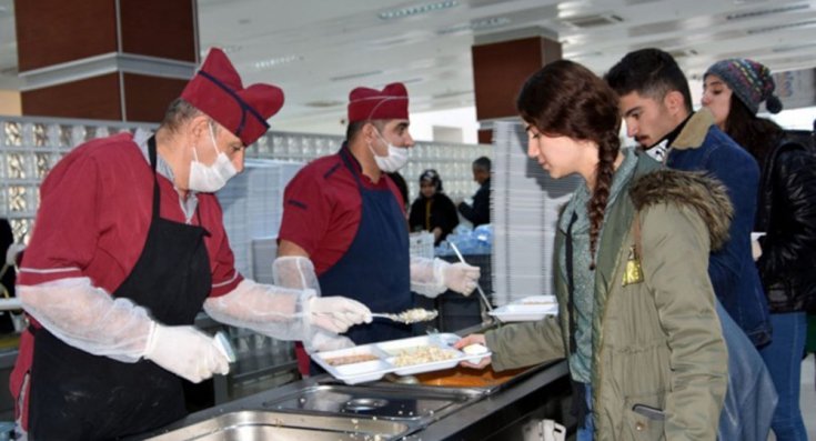 Üniversite yemekhanesinde zehirlenmeler sonrası karar: Her gün bir öğretim görevlisi öğrencilerle yemek yiyecek