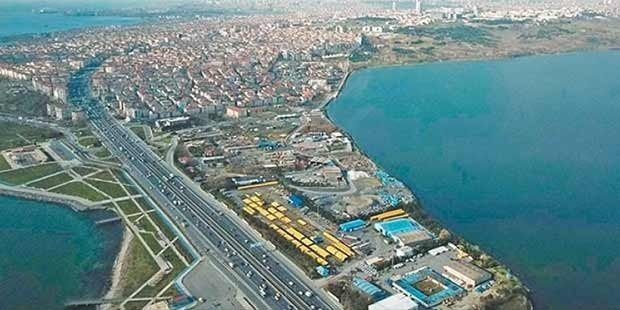 Uzmanlardan 'Kanal İstanbul' uyarısı: Şehir şu an batan bir gemi, bu yükü kaldırmaz Uzmanlardan 'Kanal İstanbul' uyarısı: Şehir şu an batan bir gemi, bu yükü kaldırmaz