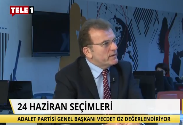 Vecdet Öz: CHP, İYİ Parti ve Saadet Partisi bize destek versin, biz de Cumhurbaşkanlığı yarışına girelim