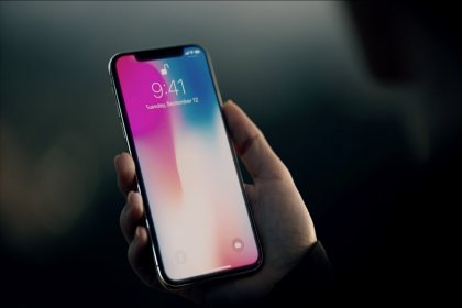 Apple, MacBook Pro 13 ve iPhone X’in defolu olduğunu açıkladı