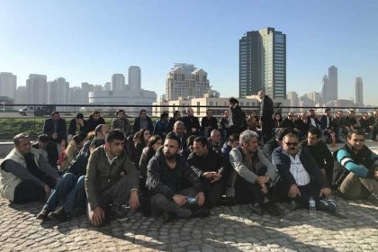 Ataşehir Belediyesinde kadroya alınmayan işçiler oturma eylemi başlattı