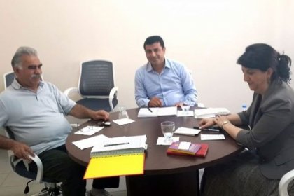 Demirtaş: İmralı fotoğrafını cezaevi müdürü çekti