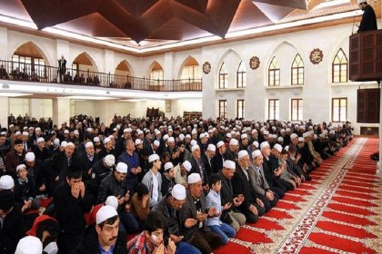 Diyanet'den 'cihat' hutbesi: Silahlı mücadele, cihadın en üst seviyesidir