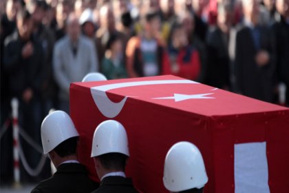 Diyarbakır'da çatışma: 2 şehit, 5 yaralı
