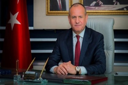 İstifa eden Düzce Belediye Başkanı Keleş'in makam arabası borca karşılık satıldı
