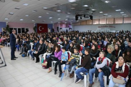 Karşıyaka'da 'Koral Varol’la Başarı Yolunda' semineri