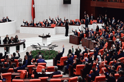 Meclis'te 'cezalar gelire göre olsun’ tartışması