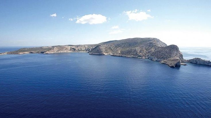 5 ada Yunanistan’a bırakıldı