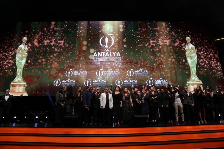 56. Altın Portakal Film Festivali'nde ödüller sahiplerini buldu 56. Altın Portakal Film Festivali'nde ödüller sahiplerini buldu