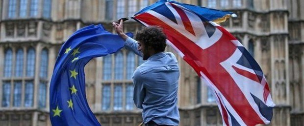 AB, İngiltere'yle ilgili Brexit kararını Cuma günü açıklayacak