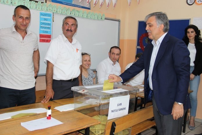 Abdullah Gül: İnşallah her şey memleket için güzel olur