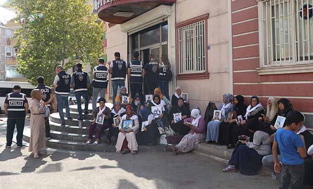 Ailelerden HDP'liler hakkında suç duyurusu