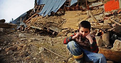 Ailelere önemli uyarı: Çocuklarınıza depremi anlatın