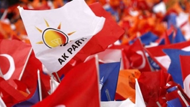 Yandaş gazeteci, AKP'nin İBB Başkanlığı seçimi için şehir dışından getirdiği seçmeni yarı yolda bıraktığını doğruladı