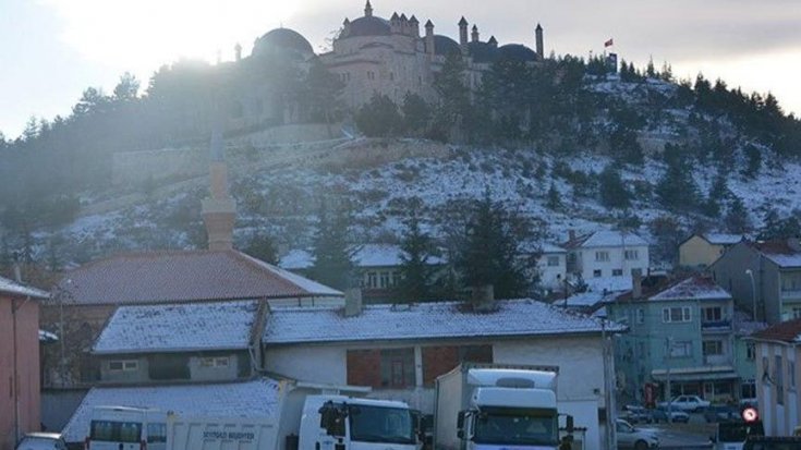 AKP’li başkan, belediyeye ait 1 milyon metrekarenin üzerinde toprağı satıp sadece 2,5 milyon TL gelir elde etmiş!