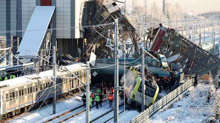 Ankara'da 9 kişinin öldüğü tren kazasının iddianamesi: 10 kişiye 15 yıl hapis istemi