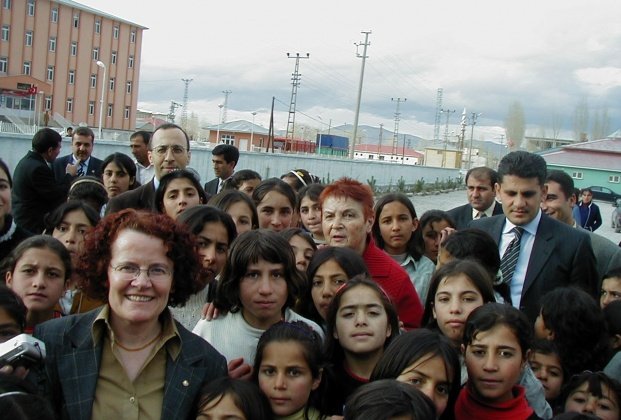 ÇYDD Başkanı Ayşe Yüksel: 7 yıl korumayla gezdim, ölüm tehditleri aldım