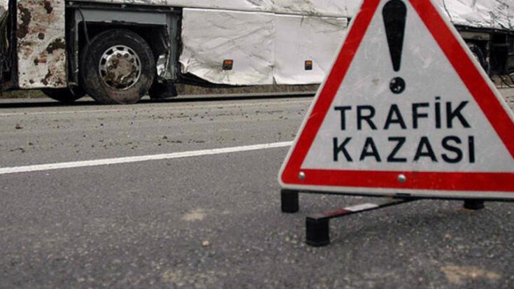 Bayram tatilinin ilk gününde trafik kazası bilançosu: 12 ölü, 83 yaralı