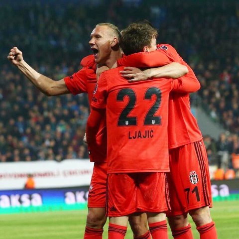 Beşiktaş, Rizespor'u 7-2 mağlup etti