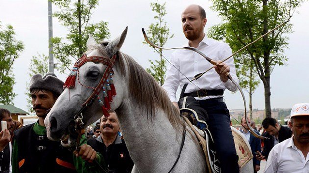Bilal Erdoğan'dan Okçular Vakfı'nın kapatılacağı yönündeki iddialara yanıt: Öyle bir şey yok