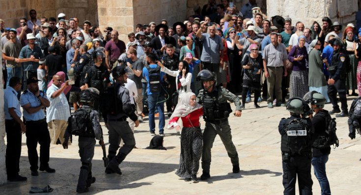 Bin 729 fanatik Yahudi, İsrail polisi eşliğinde Mescid-i Aksa’ya baskın düzenledi