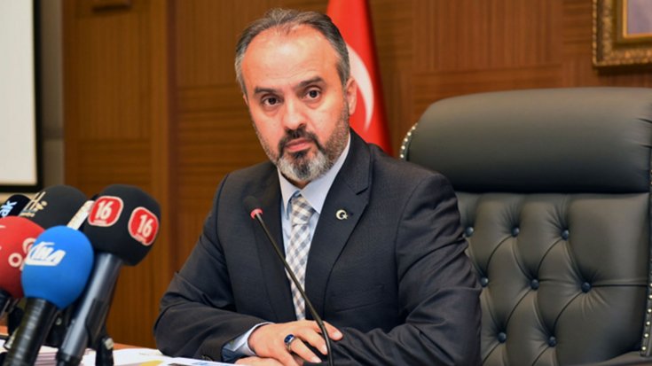 Bursa Büyükşehir Belediye Başkanı Aktaş, 'huzur hakkı' aldığı şirketlerden istifa etti