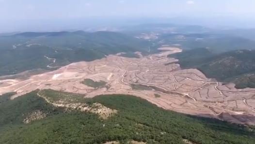 Çanakkale Belediye Başkanı Ülgür Gökhan Çanakkale'deki talanın görüntülerini paylaştı
