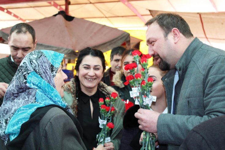 CHP Çiğli Belediye Başkan adayı Gümrükçü: Amacımız gülümseyen bir Çiğli oluşturmak