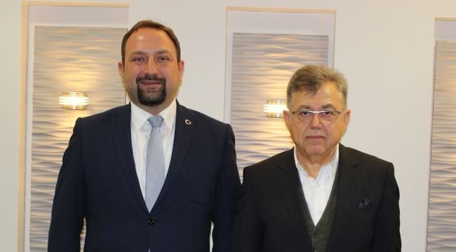 CHP Çiğli Belediye Başkan adayı Gümrükçü'den İAOSB Başkanı Uğurtaş'a ziyaret