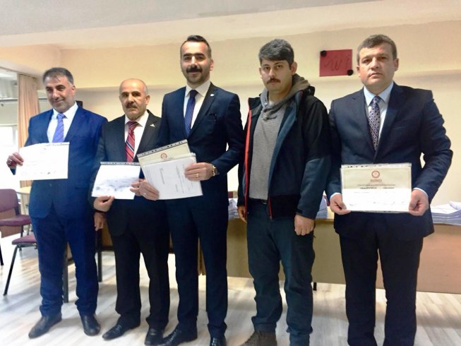 CHP Sultanbeyli belediye meclis üyeleri mazbatalarını aldı
