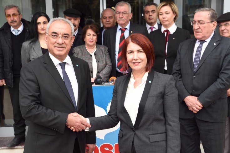 CHP'den istifa eden Avcılar Belediye Başkanı Handan Toprak Benli DSP'ye geçti