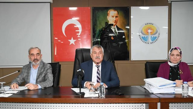 CHP'li Adana Büyükşehir Belediyesi'nden suya yüzde 30 indirim