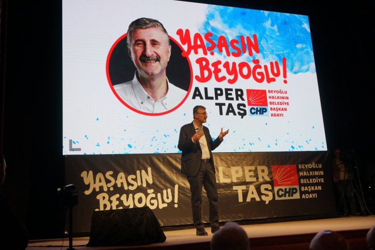 CHP'nin Beyoğlu adayı Alper Taş, projelerini açıkladı: 'Biz çoğunluğuz, biz halkız, yalnızca biz istersek değişir yarınlar'