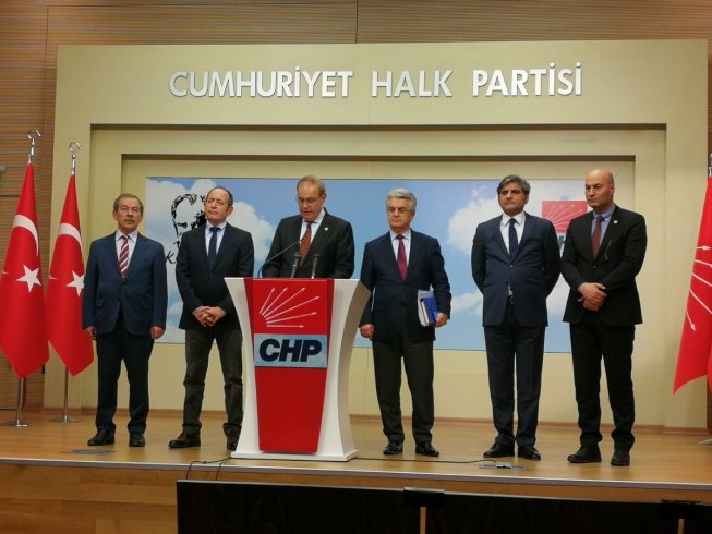 CHP'nin ekonomi kurmaylarından ortak açıklama: Türkiye'nin gerçek gündemi ekonomidir, iktidarı sorumlu davranmaya davet ediyoruz