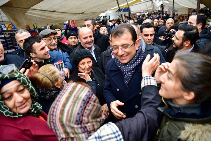 CHP'nin İstanbul Adayı Ekrem İmamoğlu Ümraniye'de halkla buluşuyor