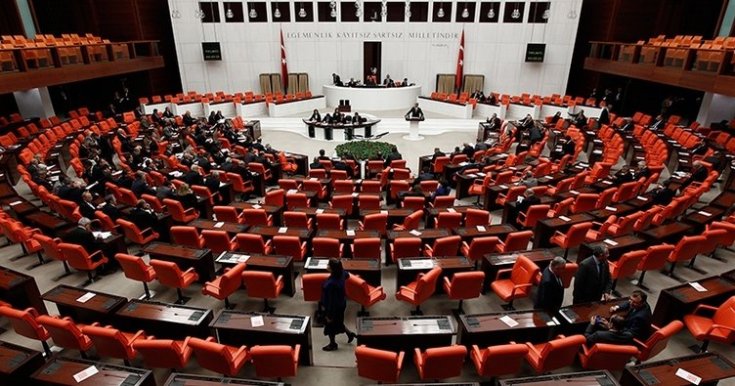 CHP’nin 'Kamu Özel İşbirliği' sözleşmelerine dair getirdiği önerge AKP’lilerin oylarıyla reddedildi