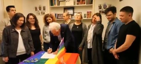 CHP'nin Şişli Adayı Muammer Keskin, LGBTİ Dostu Belediyecilik protokolünü imzaladı