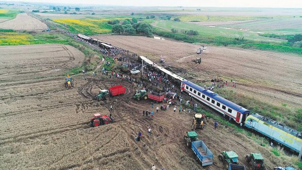 Çorlu tren faciasında hayatını kaybeden ve yaralıların ailelerinden 'adalet' çağrısı