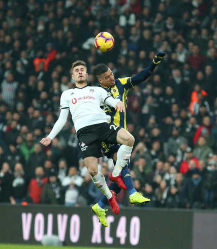 Derbi berabere bitti; Beşiktaş 3, Fenerbahçe 3 Derbi berabere bitti; Beşiktaş 3, Fenerbahçe 3