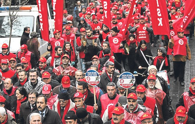 DİSK: 23 Haziran'da demokrasi, adalet ve emeğin hakları mücadelesi kazandı!