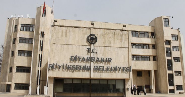 Diyarbakır Büyükşehir Belediyesi, Hazar Gölü Sosyal Tesislerinin kapatılmasını yargıya taşıyor: Hukuka aykırı bir işlem