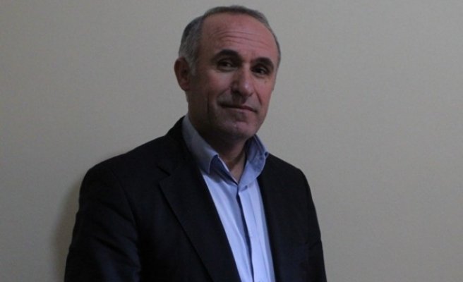 Edremit Belediyesi Eş Başkanı Medeni Özer görevinden uzaklaştırıldı