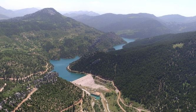 Eğirdir’in tabandan bağlı olduğu Beyşehir Gölü de kurudu